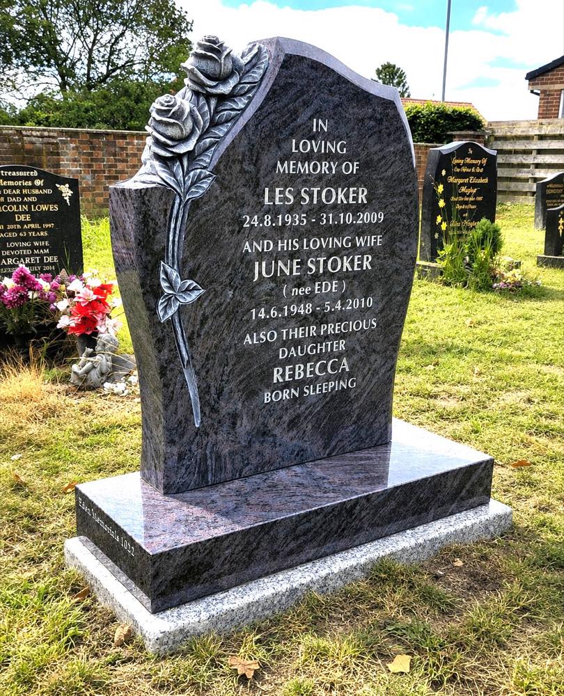 Lawn memorial